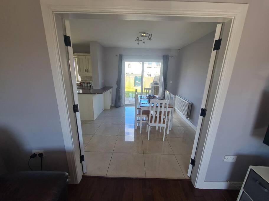 Bundoran Seaside Stays House - Wifi, Large Spacious Home Экстерьер фото